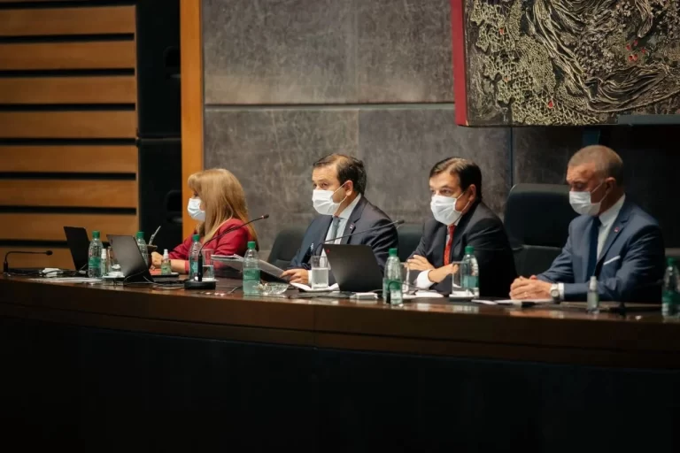 El Gobernador Oscar Herrera Ahuad puso en marcha el régimen de ventana jubilatoria y moratoria previsional