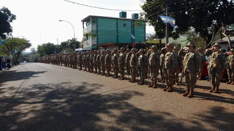 Iguazú | Soldados que egresaron del Ejército Argentino juraron a la Bandera Iguazú | Soldados que egresaron del Ejército Argentino juraron a la Bandera
