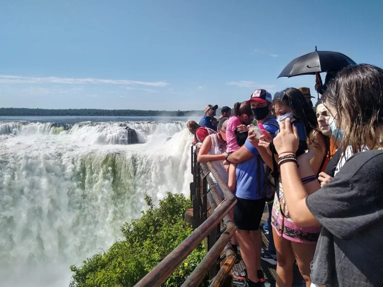 Iguazú cerró “su mejor fin de semana largo” con un 95% de ocupación hotelera