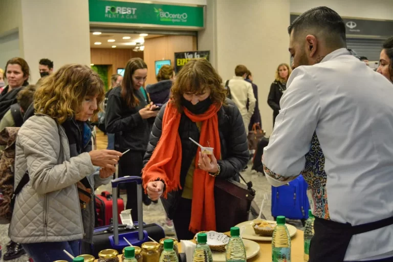 Productores de azúcar rubio buscan sumar valor agregado a la gastronomía misionera y al turismo Productores de azúcar rubio buscan sumar valor agregado a la gastronomía misionera y al turismo