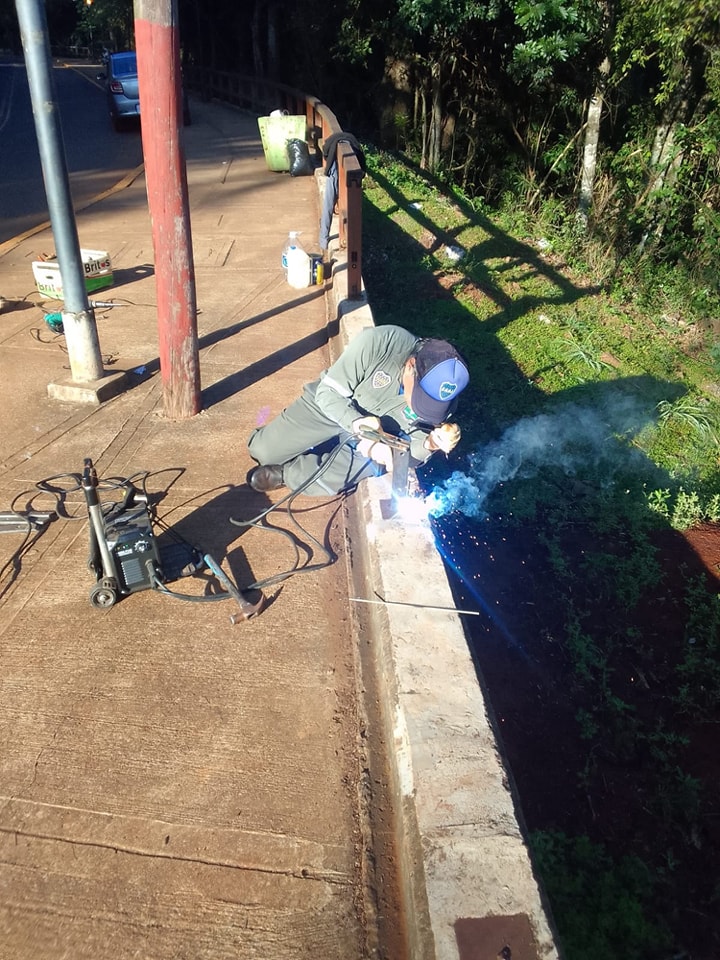 TRABAJOS EN LA COSTANERA TRABAJOS EN LA COSTANERA