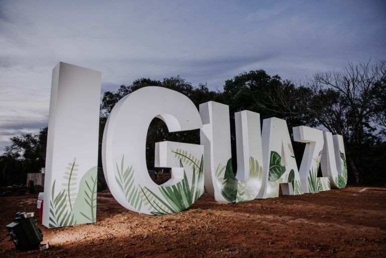 DISTINTAS ACTIVIDADES EN CONMEMORACIÓN DEL 121 ANIVERSARIO DE IGUAZÚ DISTINTAS ACTIVIDADES EN CONMEMORACIÓN DEL 121 ANIVERSARIO DE IGUAZÚ