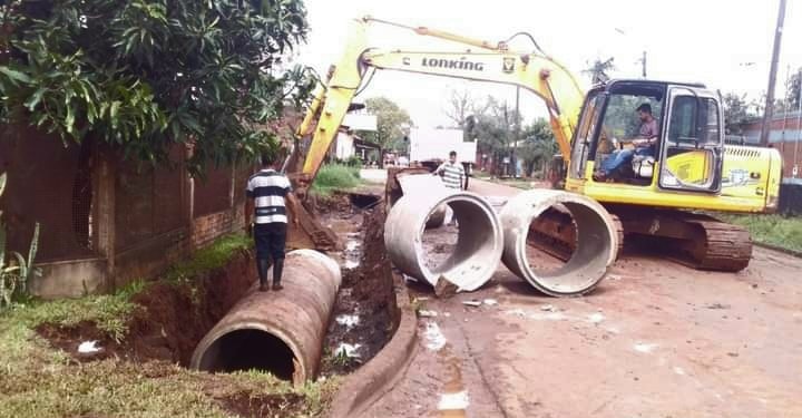 CONTINÚAN LAS OBRAS