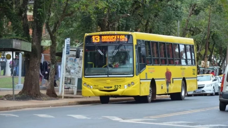 Paro de colectivos: hoy habrá  una reunión clave que podría evitar la medida de fuerza de UTA