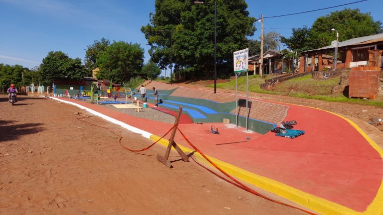 INAUGURACIÓN  PLAZA EN BARRIO  SAN LUCAS