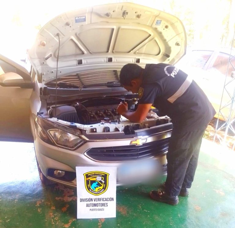IGUAZÚ Y ANDRESITO  Peritos de la Policía secuestraron dos vehículos que presentaban adulteraciones
