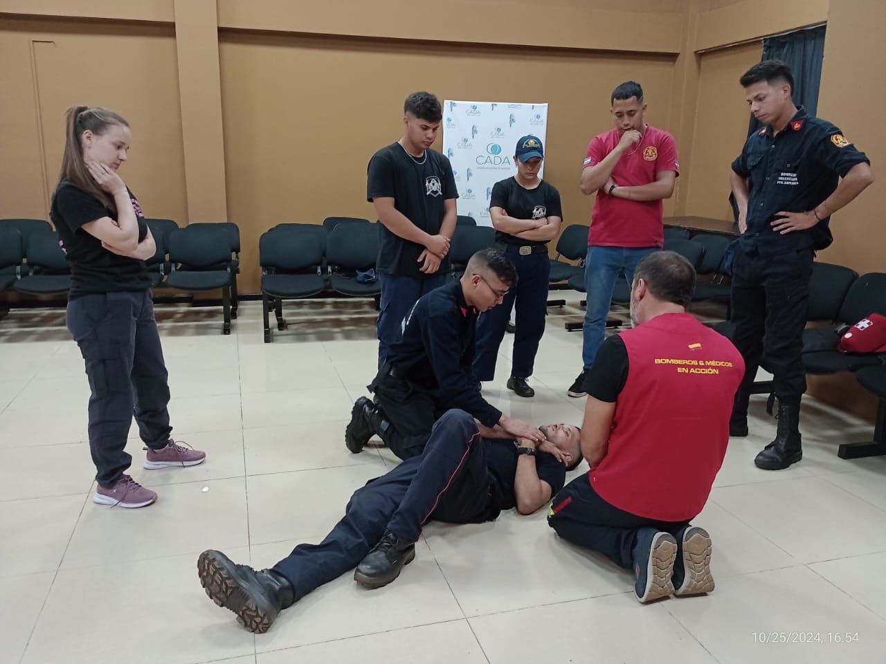 Capacitación a Bomberos de la Provincia por parte de la ONG Bomberos y Médicos en Acción de España. Capacitación a Bomberos de la Provincia por parte de la ONG Bomberos y Médicos en Acción de España.