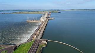 Argentina y Paraguay firmaron un acuerdo sobre Yacyretá que permitirá bajar el costo de la energía Argentina y Paraguay firmaron un acuerdo sobre Yacyretá que permitirá bajar el costo de la energía