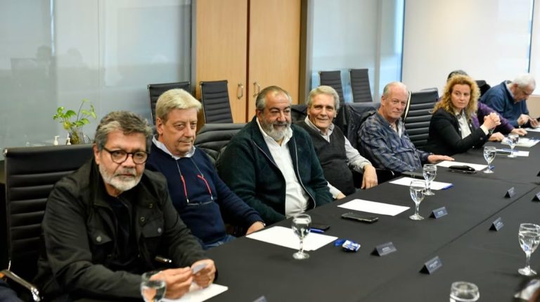 La CGT afirma que está dispuesta a negociar la reforma laboral, pero le advierte al Gobierno: “Si nos cierran la puerta, reaccionaremos”